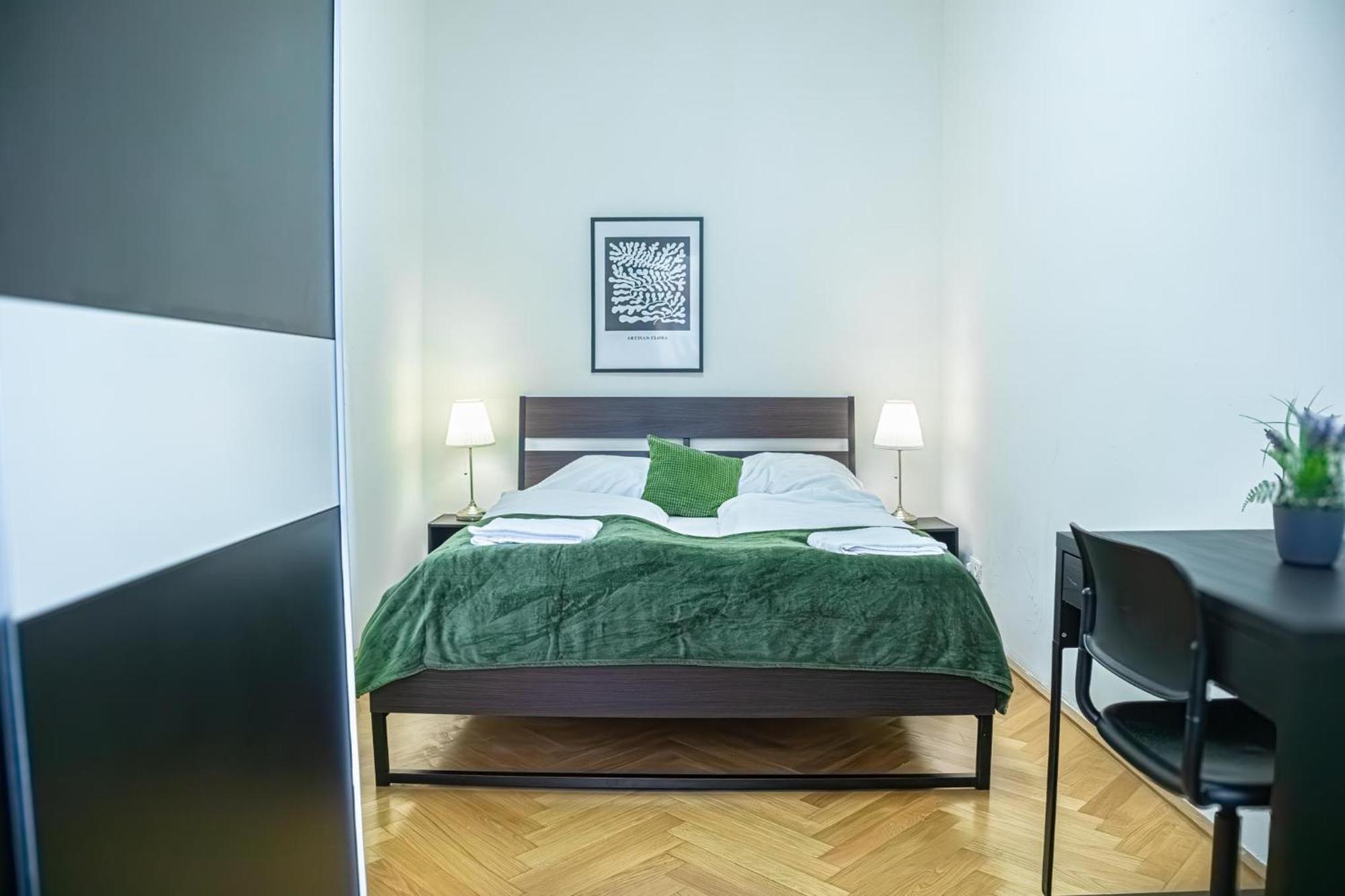 Comfortable 2Br Apt.-Near Wiener Stadthalle Экстерьер фото